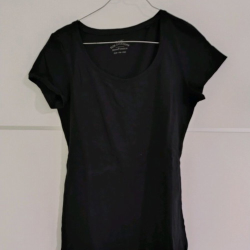 Women's t-shirt M black like new