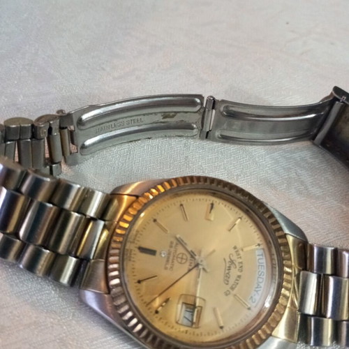 West End Watch Automatic Swiss Made President 25 Jewels vintage men's watch