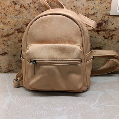 Women’s backpack bag synthetic leather like new, beige-biscuit