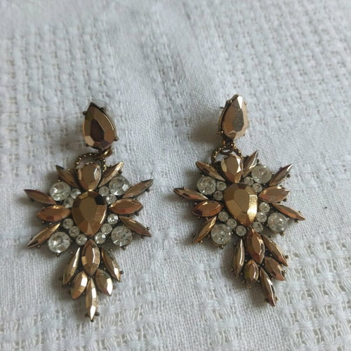 Earrings like new with impressive golden shine