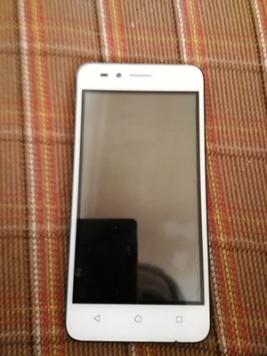 Huawei LUA-L21 phone used for spare parts without battery
