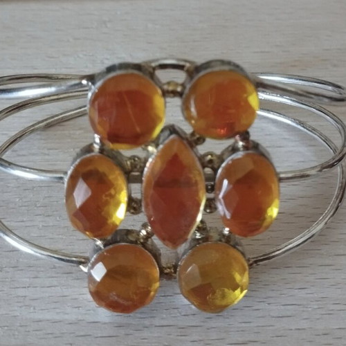 Handmade bracelet with sparkling yellow stones, like new