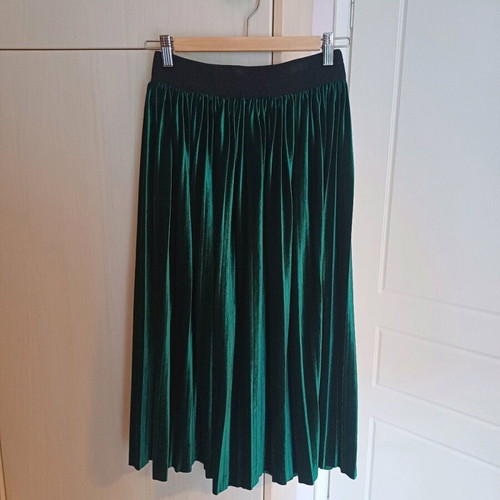 Midi skirts like new, one size, multicolored, set of 3