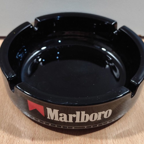 Marlboro ceramic ashtray used, vintage advertising