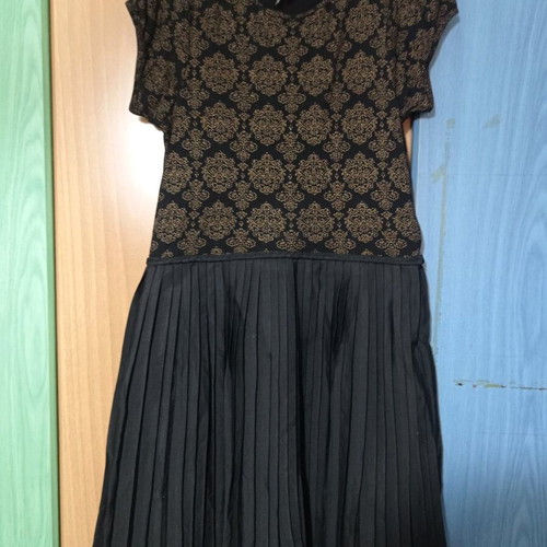 Orchestra dress for girls 11-13 years like new with 3 cotton t-shirts gift