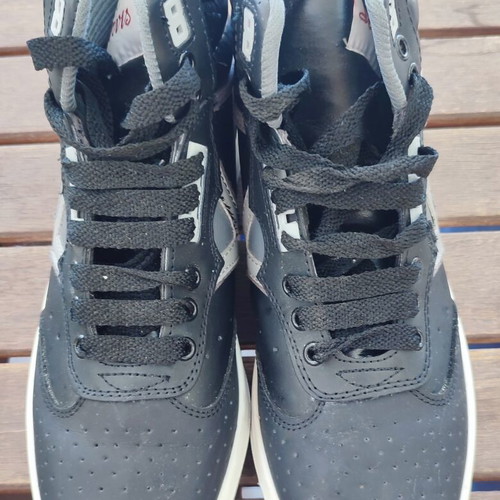 Servis Cheetah High Top Sneakers size 41 used, black and white