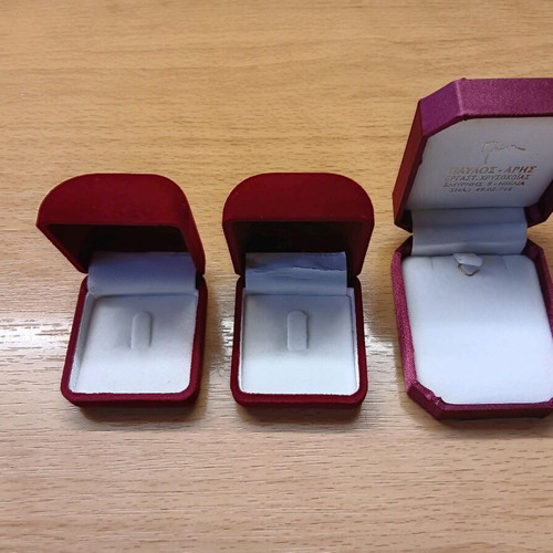 Velvet jewelry boxes new, set of three, red