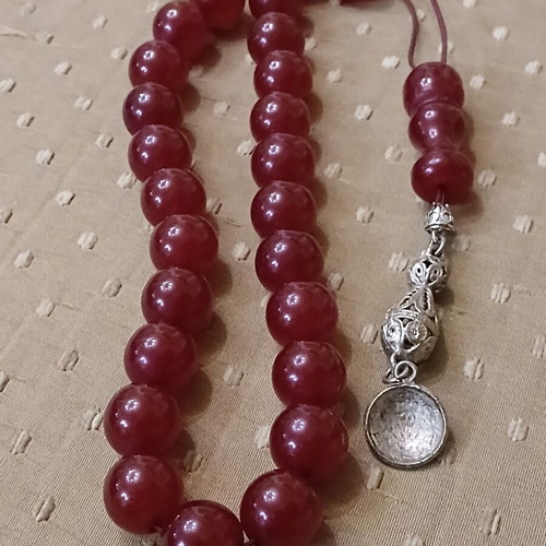 Worry beads used, cherry bakelite mastic 1960, 25 beads