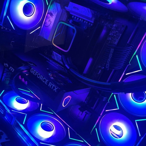Gaming computer GiRIGS NOVA MAX like new with AMD Ryzen 5 9600X