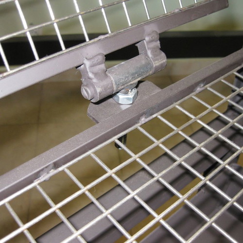 Rotating Charcoal Grill with Double Grate and Height Adjustment