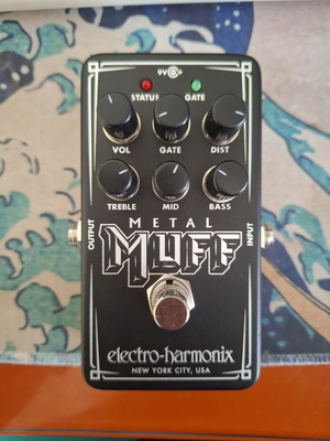 Electro-Harmonix Metal Muff distortion pedal like new