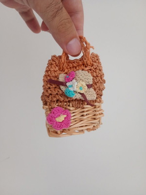 Handmade woven straw basket for gift or jewelry packaging