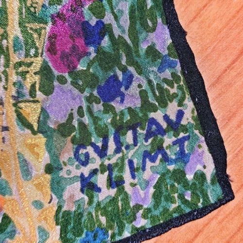 Gustav Klimt The Kiss silk scarf like new, colorful