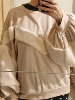 Zara sweatshirt size M used, beige
