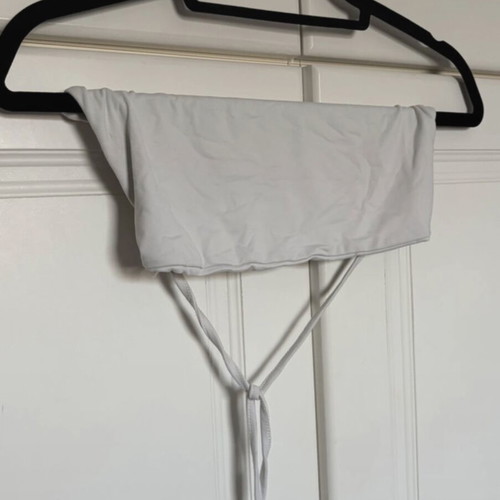 Bershka white top with cords like new, size M
