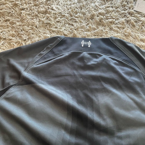 Liverpool black jersey like new, size medium