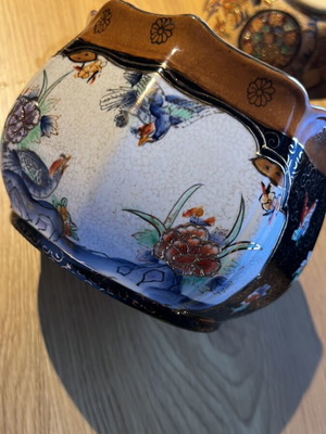 Royal Satsuma vase used with embossed gold details