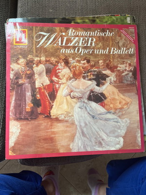 Vinyl like new with classical music Strauss, Tschaikowsky, Chopin