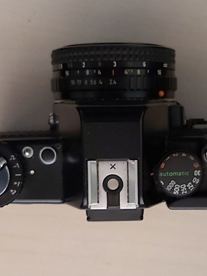 Praktica B200 ηλεκτρονική φωτογραφική μηχανή 35mm με φακό Pentacon 50mm MC μεταχειρισμένη