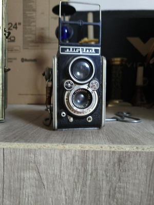 Ferrania Elioflex II TLR camera used, collectible vintage Italian