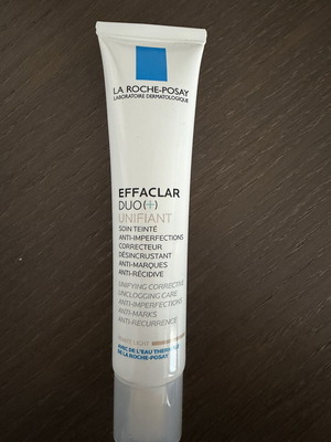 Effaclar Duo (+) Unifiant Light Color used skincare product