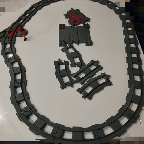 Train tracks like new without train