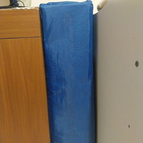 Baby playpen like new, foldable with case