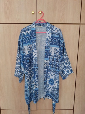 Lc Waikiki cardigan with patterns, size xs-small, like new