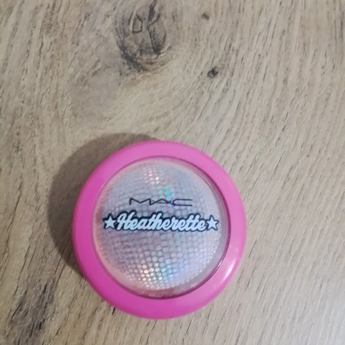MAC Heatherette powder with mirror and brush