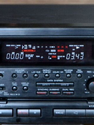 Aiwa AD-WX 929 cassette player like new