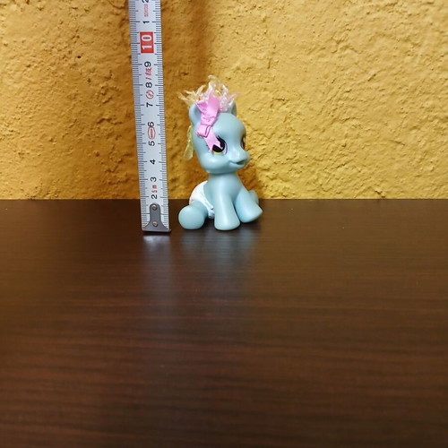 My Little Pony Newborn Cutie used baby pony figure Hasbro
