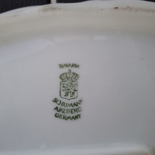 Porcelain platter Chantilly style like new with floral design