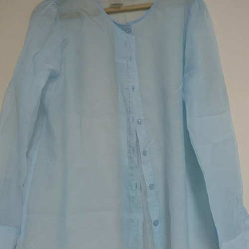 A.L.E. turquoise shirt like new, size XL fits L and M