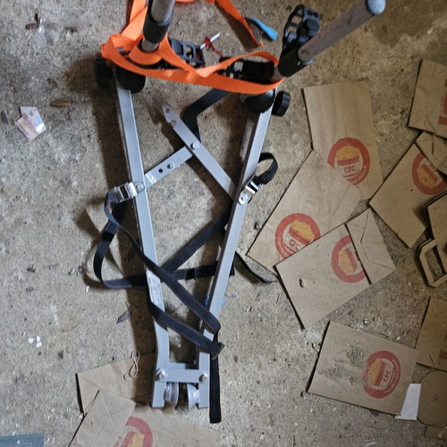 Menabo Marius Bike Rack new, holds up to 3 bikes