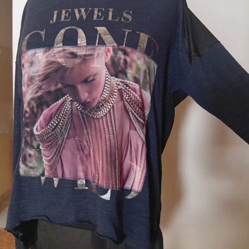 T-shirt L/XL used with soft leather shoulders and semi-transparent back