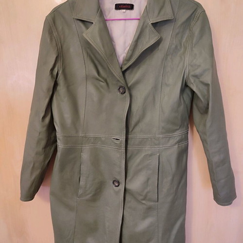Women's leather jacket large, like new, green