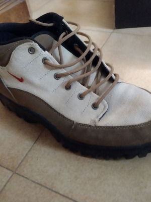 Nike ACG athletic shoes used, size 45, year 1993