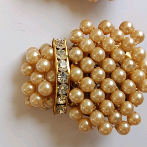 Vintage earrings with pearls used, gold color, 4 cm