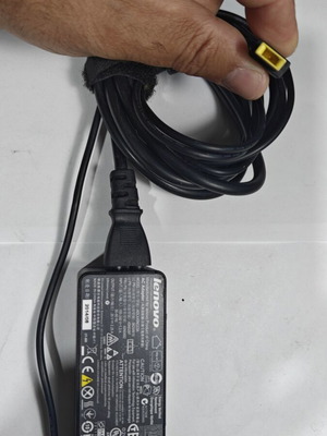 Lenovo ADLX45NCC3A 20V 2.25A 45W Slim Tip charger used