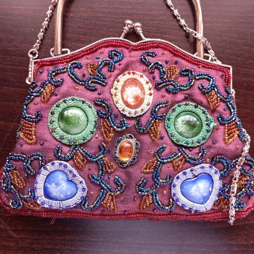 Vintage look evening bag, burgundy embroidered with beads