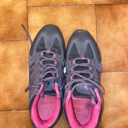 Women's athletic shoes used, size 38, gray and pink