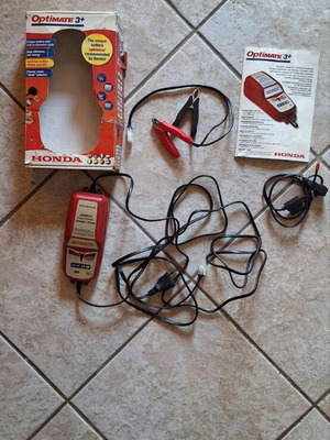Honda Optimate 3 0.6A Genuine Battery Charger like new