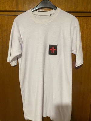 T-shirt size S