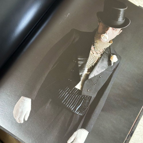 Metzikof Costume Deaign book used, Filippoti editions