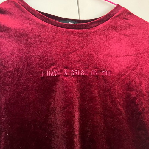 Suede red short-sleeve T-shirt new, size L