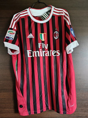 Φανέλα Zlatan Ibrahimovic AC Milan 2011/2012 μέγεθος L συλλεκτική