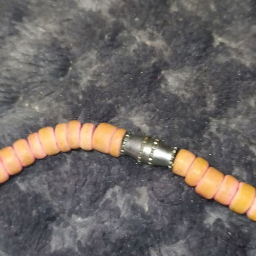 Handmade necklace with screw clasp