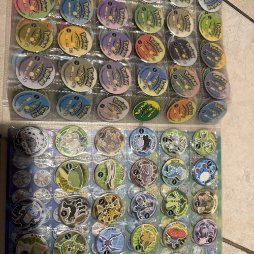Pokémon Pickers collection like new with many pieces