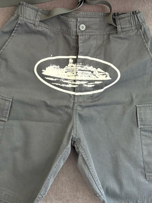 Corteiz x Guerillaz black cargo short used, size L