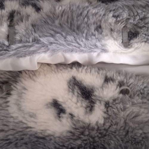 Synthetic fur for 4-5 years old, new, size 98 cm